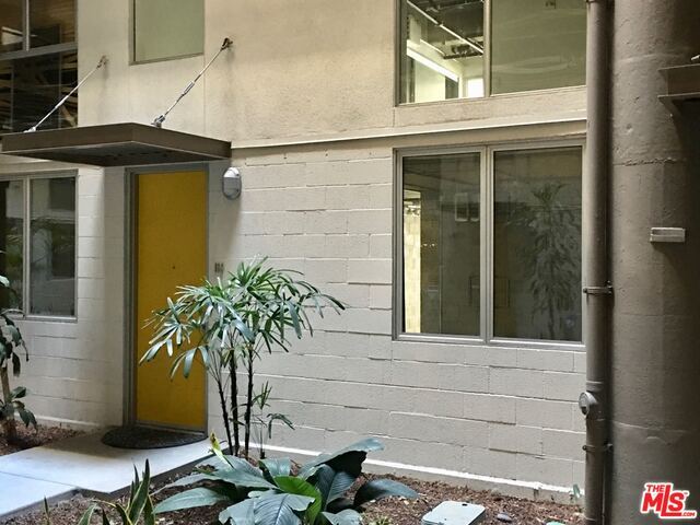 Building Photo - 1130 Flower St