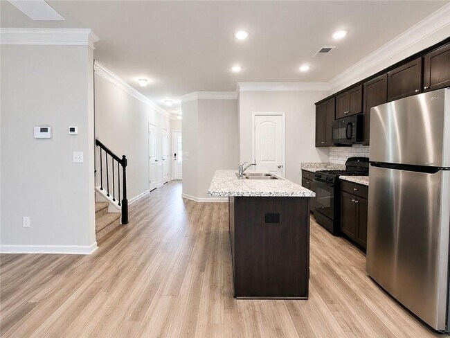 Building Photo - 349 Turtle Creek Dr