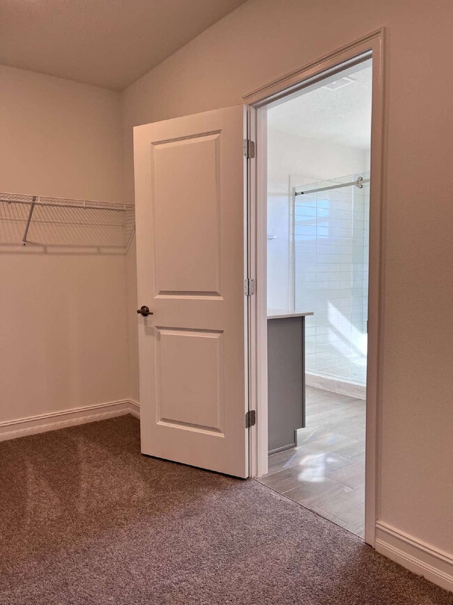 Building Photo - 7016 119th Ct E