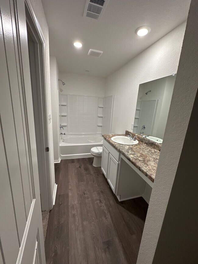 Building Photo - *Save $500! BRAND NEW 4 Bed 2 Bath in Vilonia!