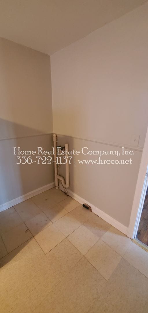 Building Photo - 421 E Twenty-Seventh St