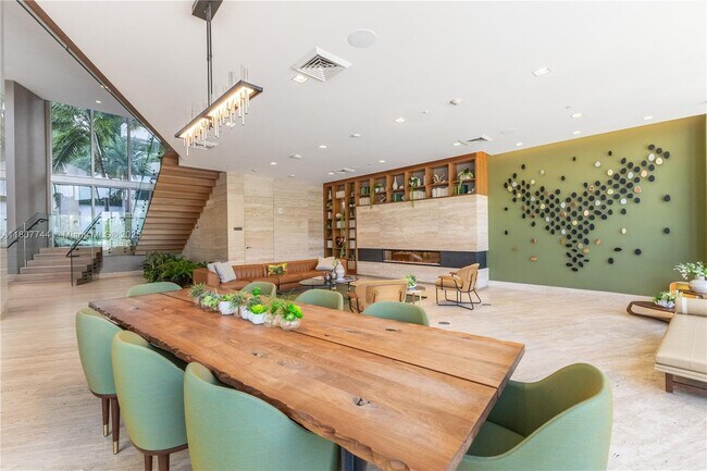 Building Photo - 16385 Biscayne Blvd