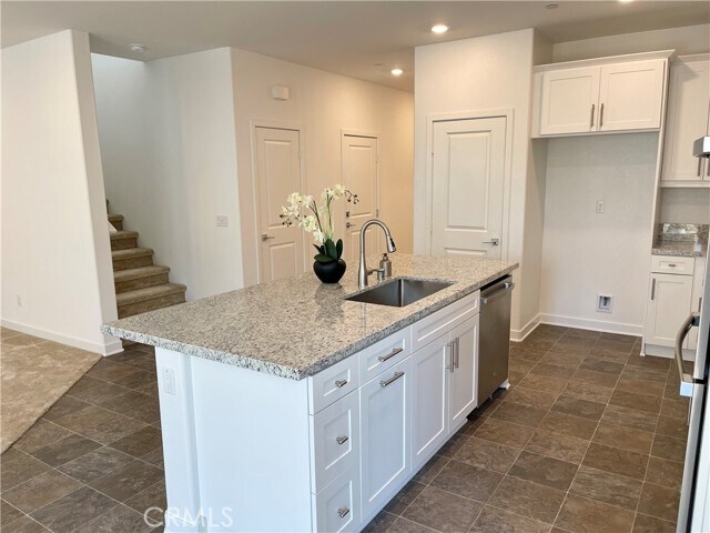Building Photo - 2562 Crane Ct