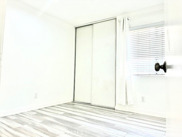 Building Photo - 15085 Alyssum Ct