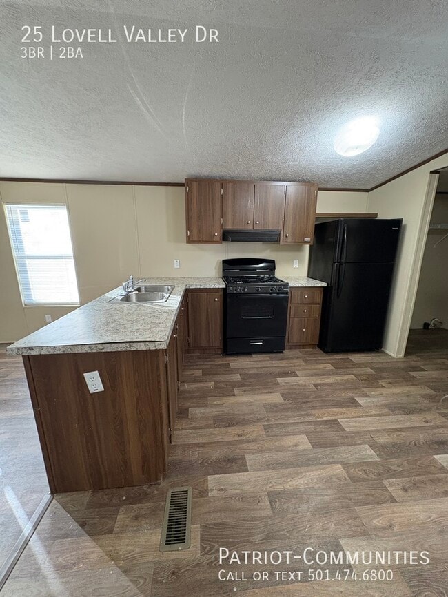 Building Photo - 25 Lovell Valley Dr