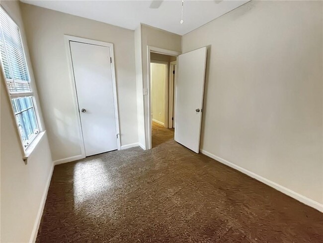 Building Photo - 4125 Maple Ferry Dr