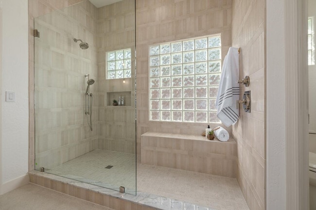 Building Photo - 7152 E Night Glow Cir