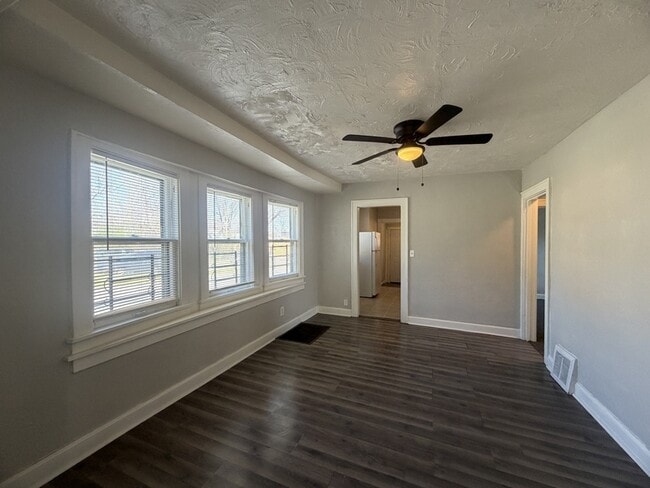 Building Photo - 5801 Wabash Ave