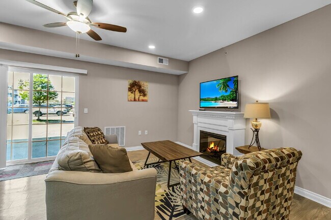 Building Photo - Furnished 2-Bedroom, 2-Bath Apartment near UB North