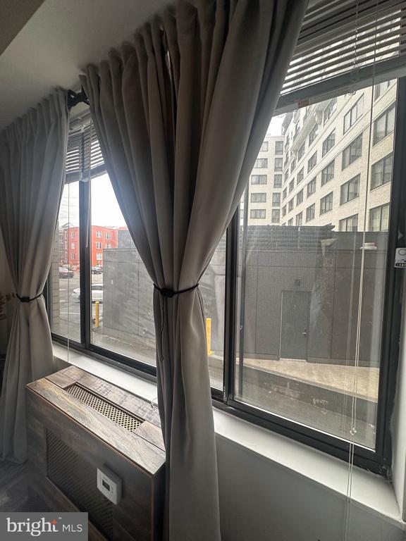 Building Photo - 1 Scott Cir NW