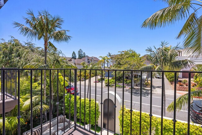 Building Photo - 227 Neptune Ave