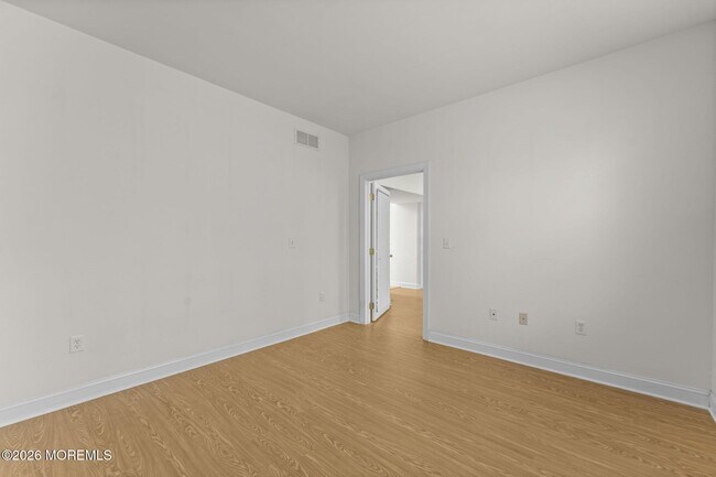 Building Photo - 8 Connor Dr