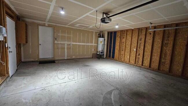 Building Photo - 7016 S Lucas St