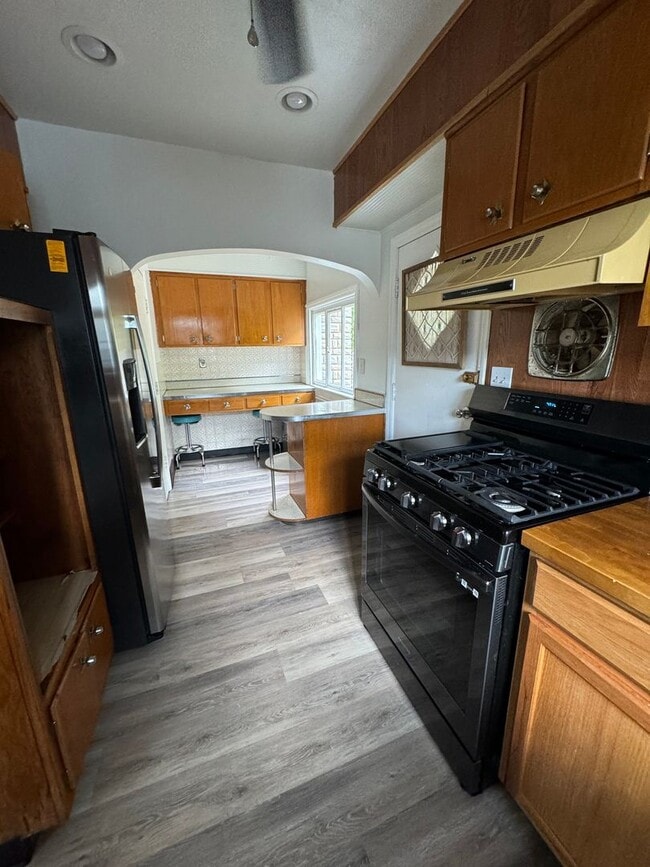 Building Photo - 2-bedroom House for Rent in Monongahela