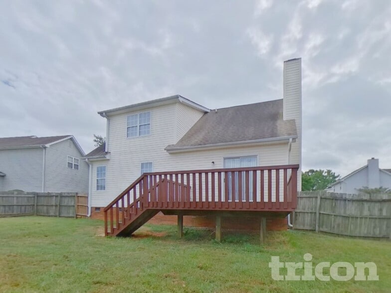 Building Photo - 118 Saddlemount Ln