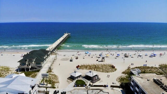 Building Photo - 18 Seagull St