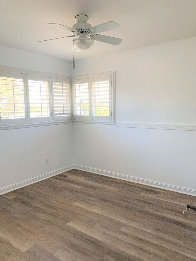 Building Photo - ***BEAUTIFUL 3 BEDROOM, 2 BATH HOUSE COMIN...