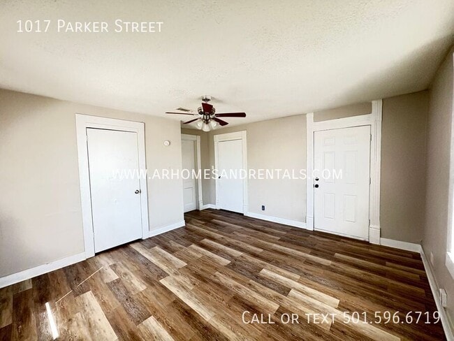 Building Photo - 1017 Parker St