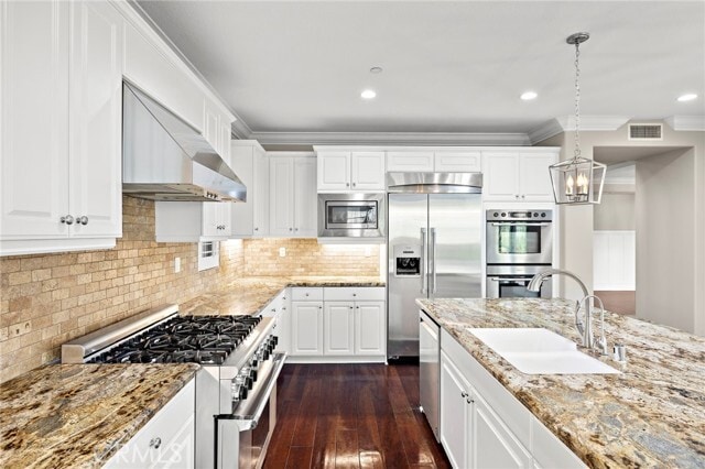 Building Photo - 3 Eric St