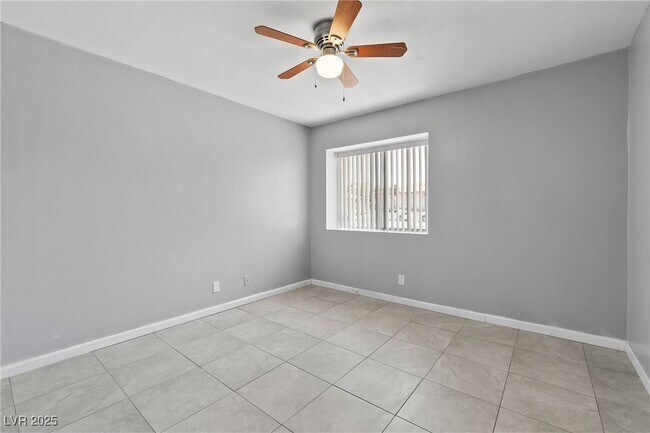 Building Photo - 2896 Klinger Cir