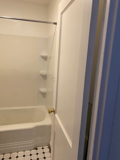 Bathroom - 2602 Furlong Ave