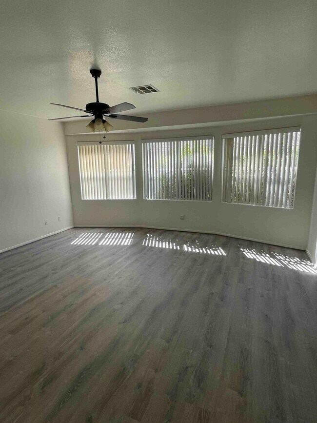 Building Photo - 8609 Highland View