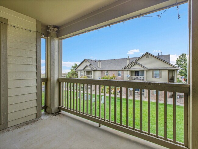 Building Photo - $1,750.00, Gorgeous 2-bed, 2-bath condo located in Aurora.