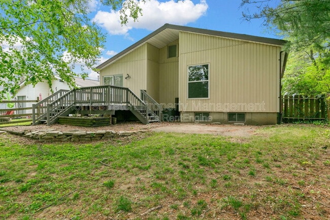 Building Photo - 2455 Buttonwood Ct