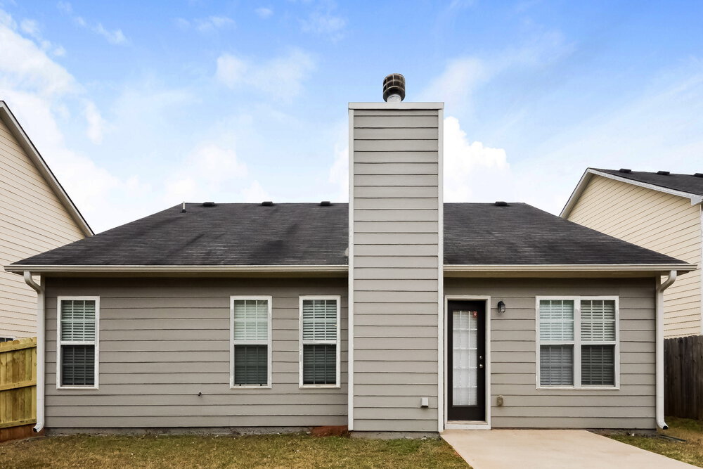 Building Photo - 245 Lakeside Point