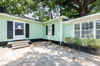 Building Photo - 208 Leftwich St