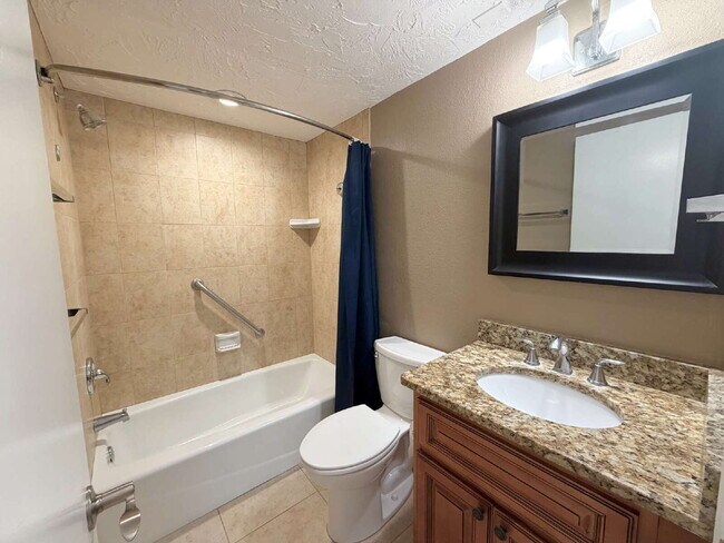 Building Photo - "Spacious 2-Bed, 2-Bath Condo Retreat in Innisbrook Community – 1210 Sq Ft of Comfort at 36750 US...