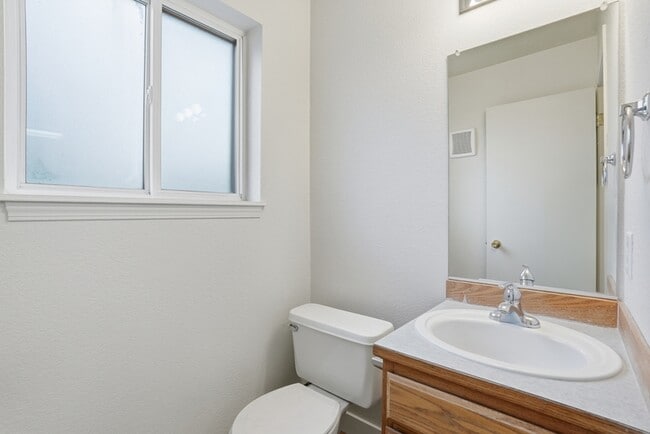 Building Photo - 3446 W Lilac Ct