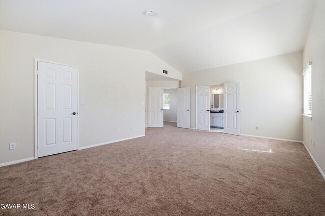Building Photo - 3129 Golfwood Ct
