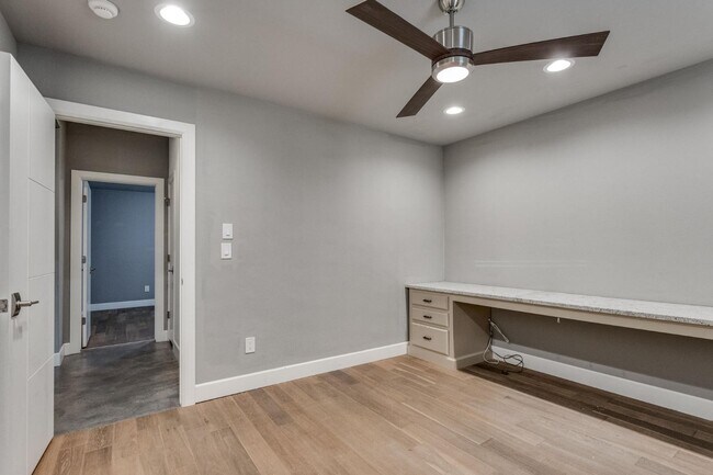 Building Photo - 2125 Heavenly Dr