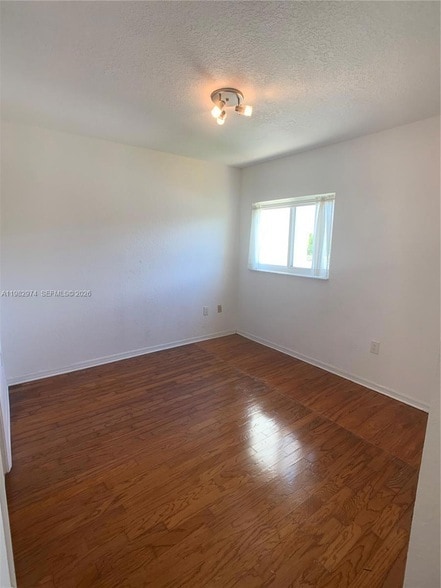 Building Photo - 1853 Jefferson Ave