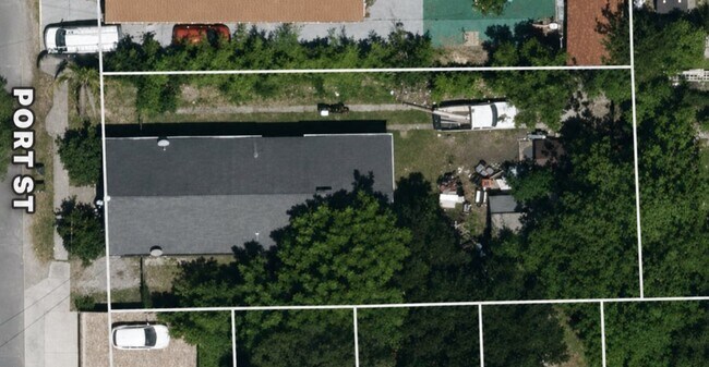Building Photo - 1319 Port St
