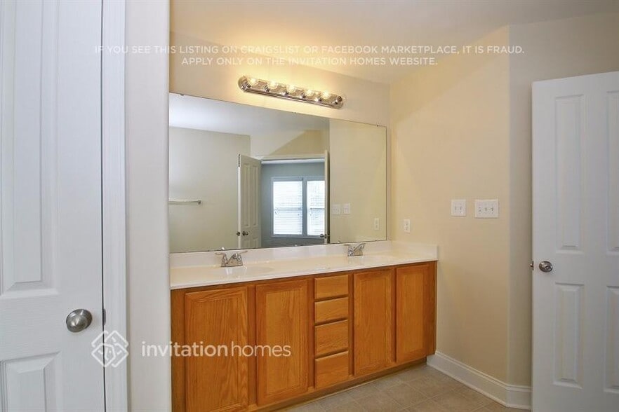 Building Photo - 10006 Granite Trail Ln