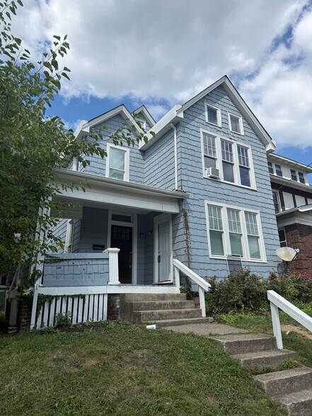 Primary Photo - 236 E Lane Ave