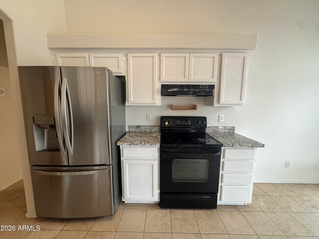 Building Photo - 7187 S Parkside Dr