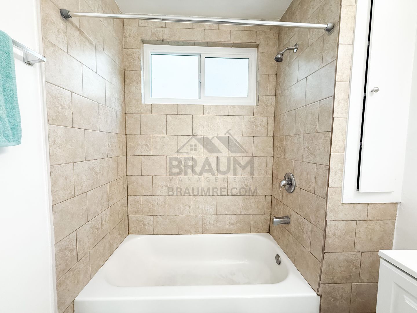 Building Photo - 5433 Sepulveda Blvd