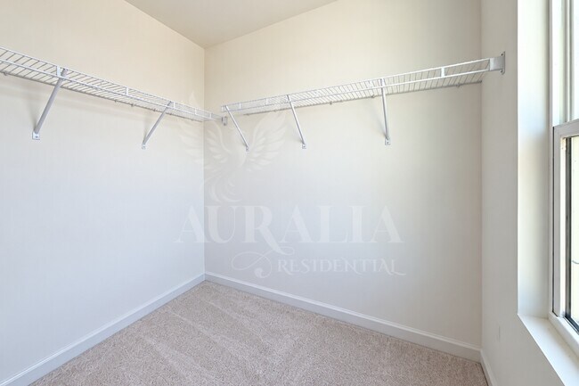 Building Photo - 3210 Gypsum Dr