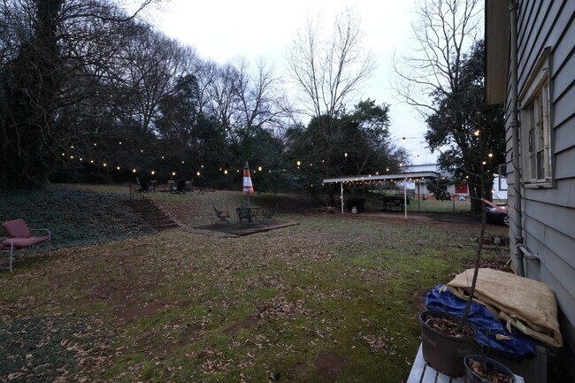 Building Photo - 179 Park Ave