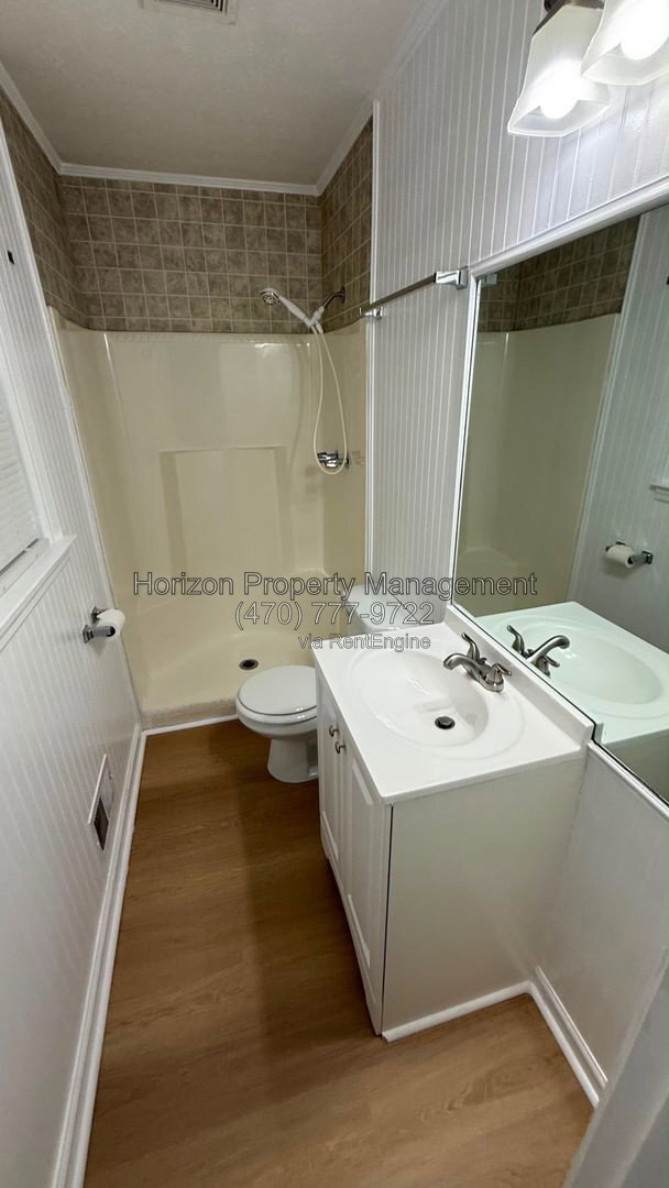 Building Photo - 4014 White Oak Ct NW