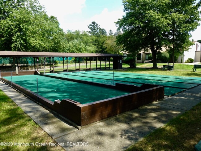 Building Photo - 127 Amberly Dr