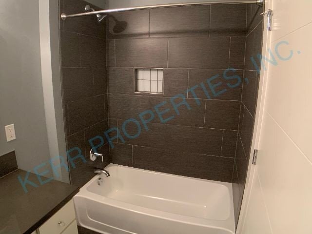 Building Photo - Charming 2-Bedroom Retreat in the Heart of...
