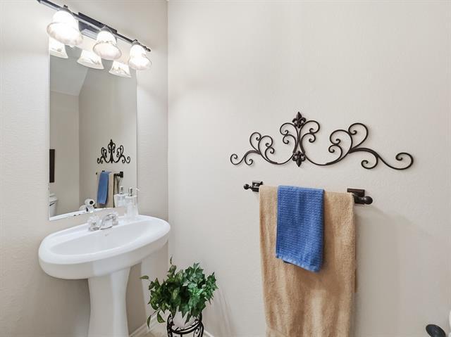 Building Photo - 3501 Butler Dr