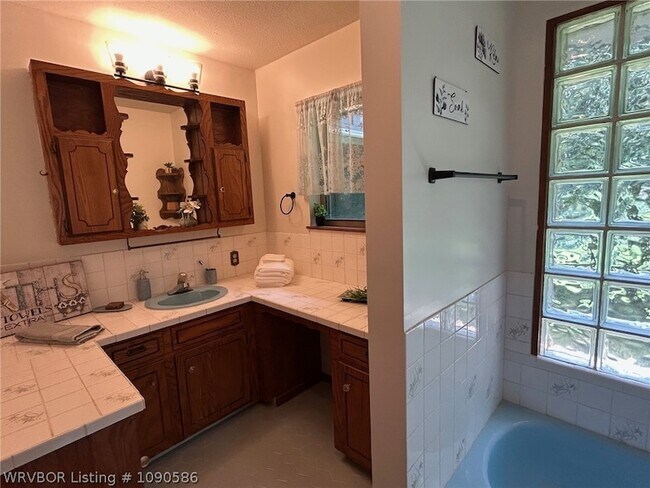 Building Photo - 17793 Orchard Ln
