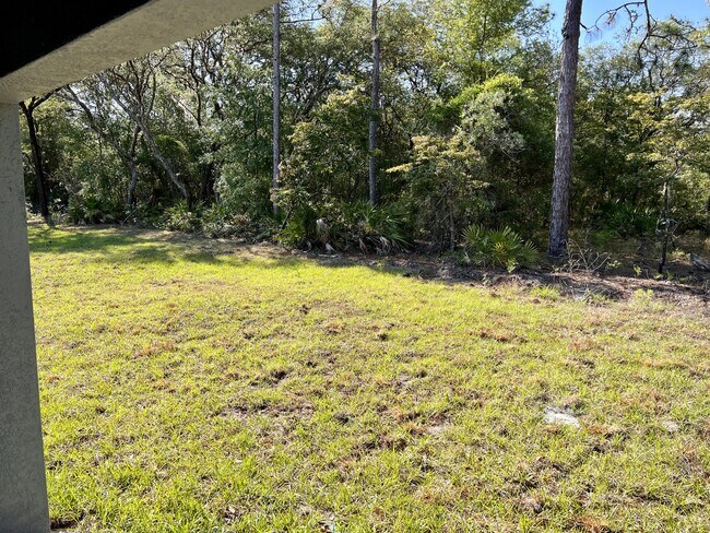 Building Photo - 6652 N Bedstrow Blvd