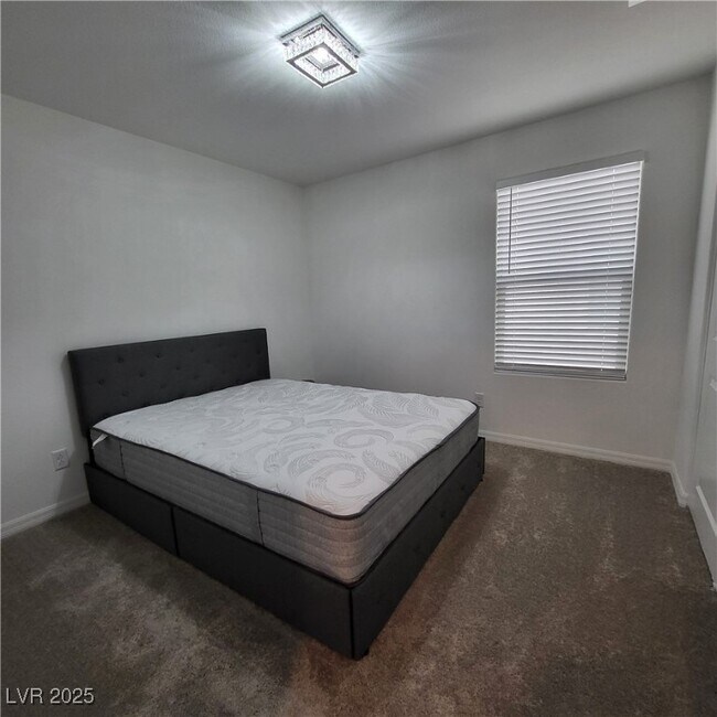 Building Photo - 5724 Avondale Rise Wy