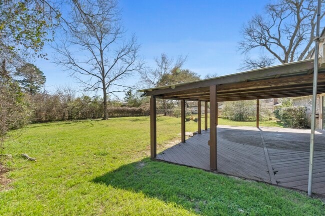 Building Photo - 18 Panorama Dr